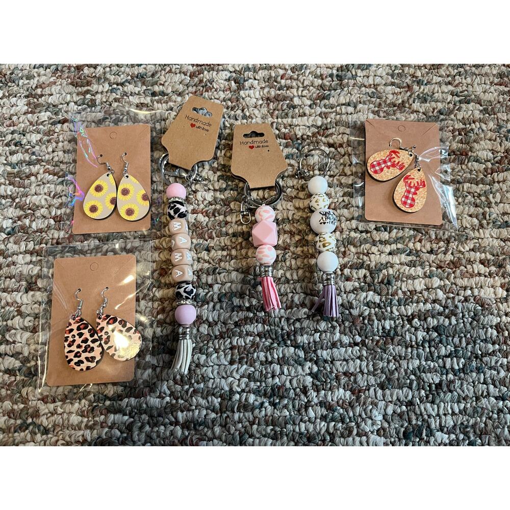 Handmade Jewelry Bundle – Earrings & Keychains (Lot of 6) – $8